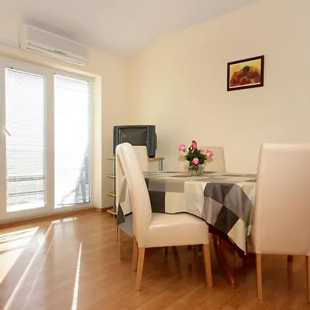 Apartment With A Swimming Pool Cavtat, Dubrovnik - 8829 Cavtat